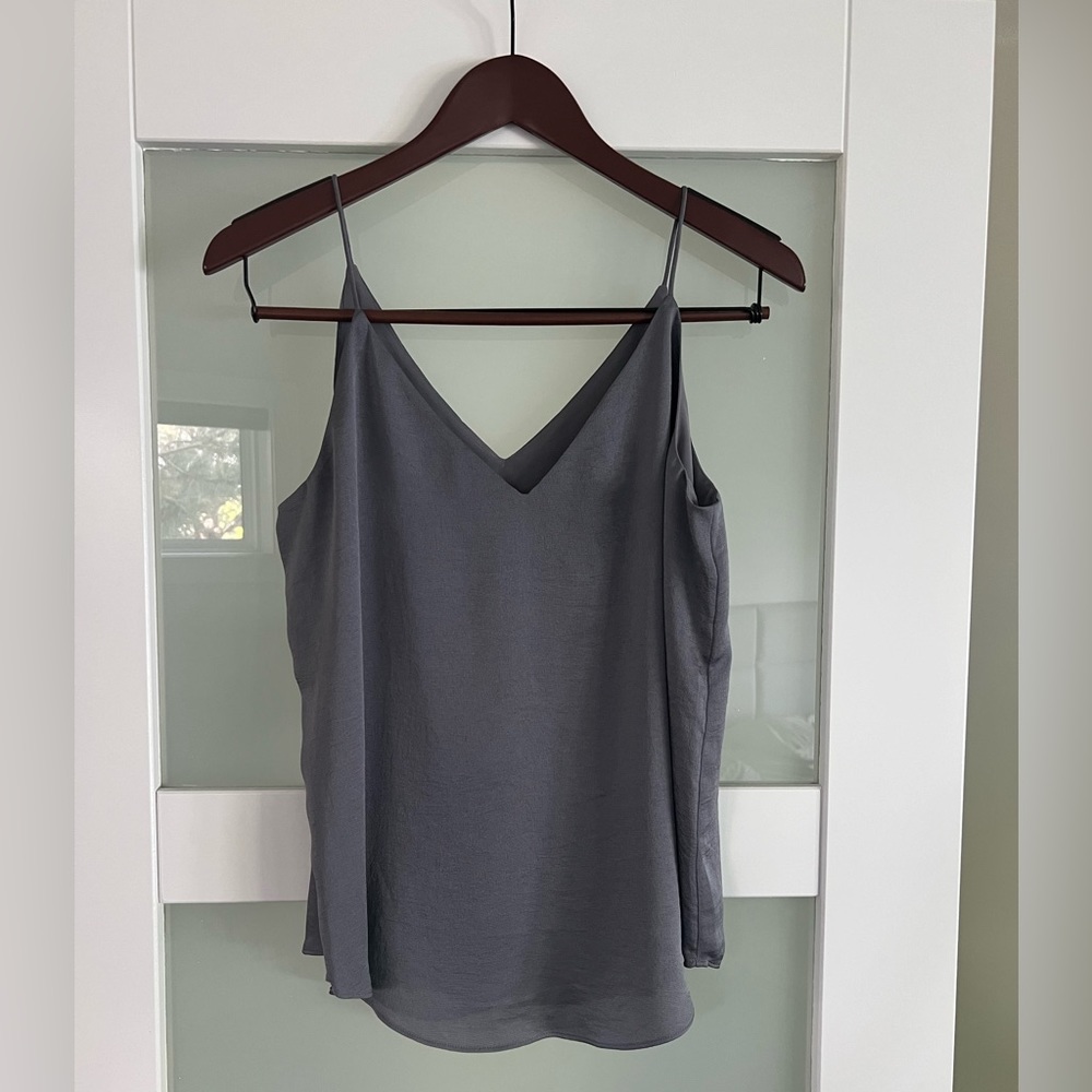 Gray tank